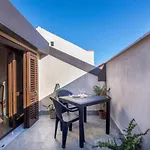 Conte Federico Apartments
